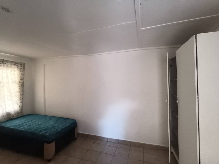 10 Bedroom Property for Sale in Brandwag Free State